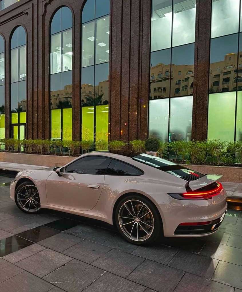 Aseel-Premium-car-rent-4